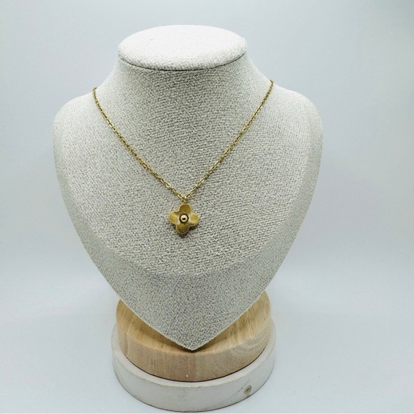 The Woman’s Awesome Wallet & Jewelry Bundle B - Picture 6 of 11